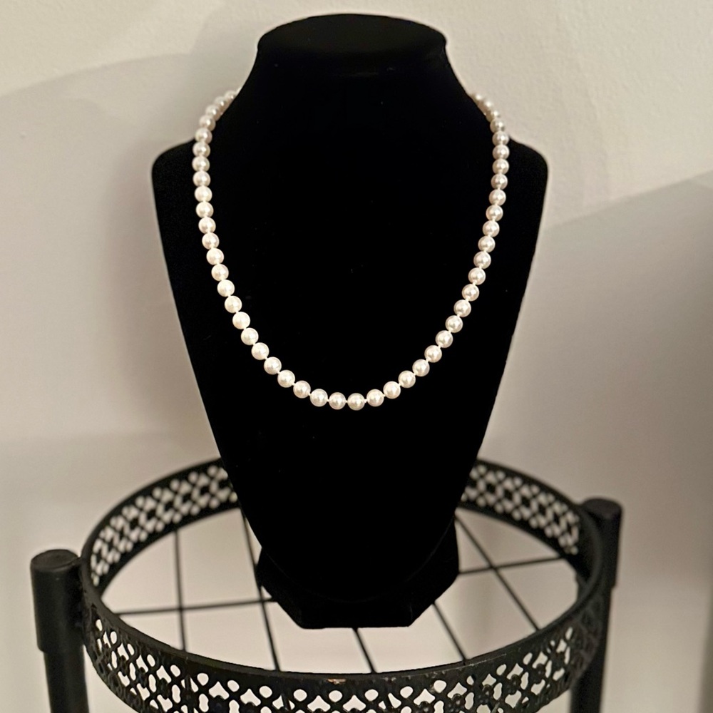 Cultured Akoya Pearl Necklace